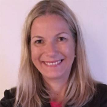 Christina Collier - Centro de Línguas de Lagos